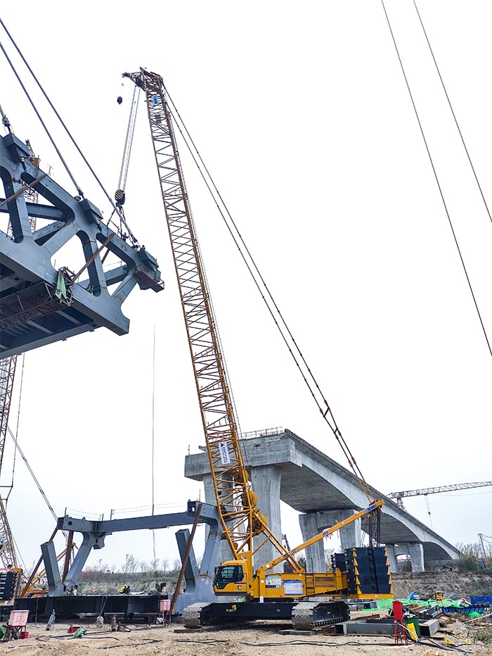 【全球之履】總重3800噸！徐工履帶兄弟團助力“引漢濟渭”管橋建設