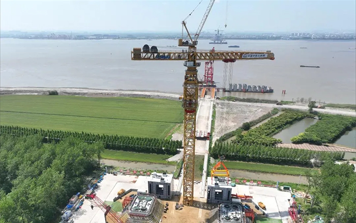 【媒體聚焦】世界最大跨徑橋梁群！央媒一次次把鏡頭對準徐工