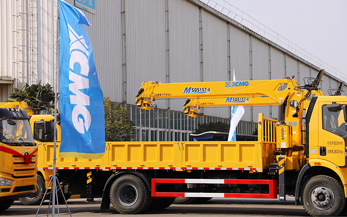 助力城市建設(shè)新征程！徐工隨車起重機M SQS157-4批量發(fā)車 